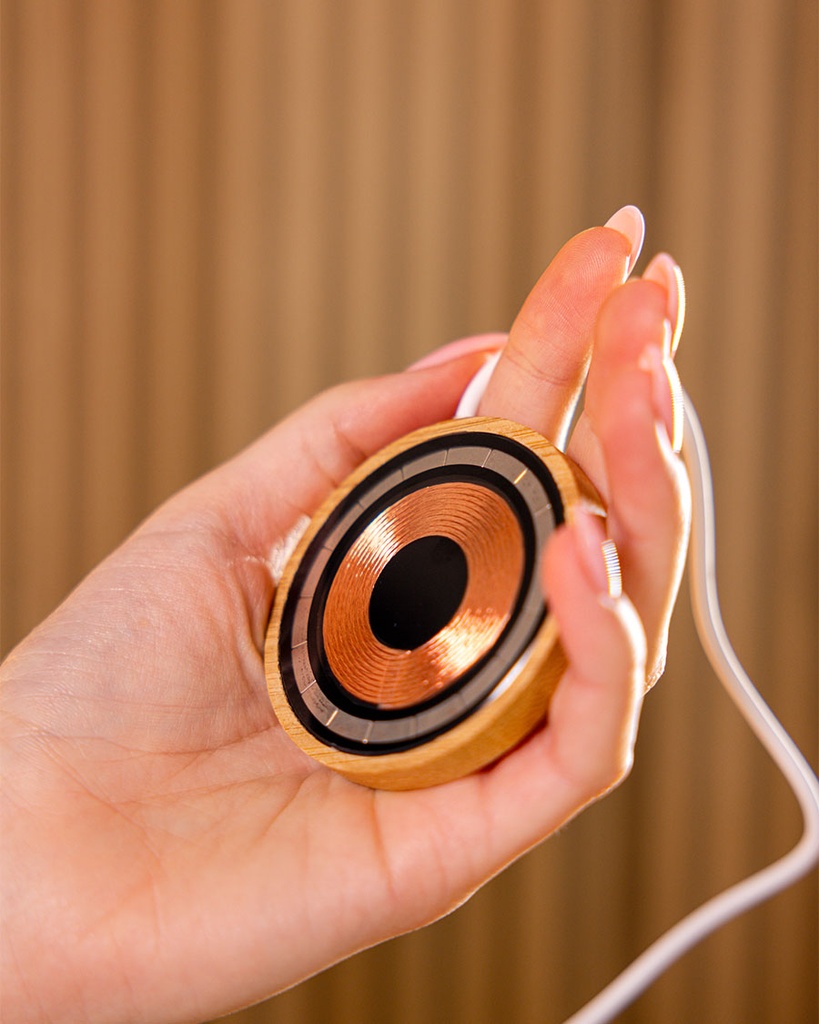 Bamboo Magnetic Charger