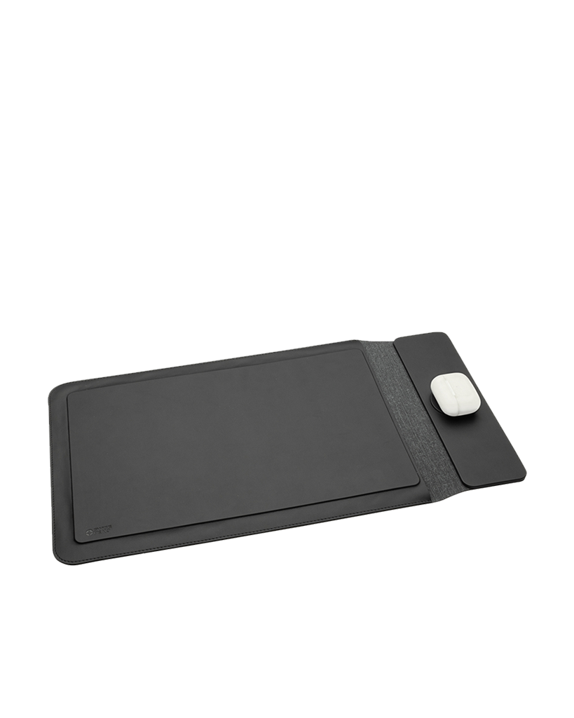 Magnetic Charging Laptop
