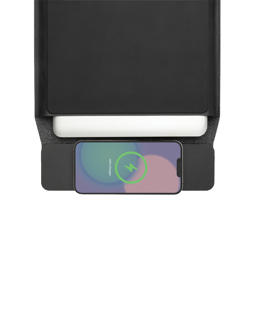 Magnetic Charging Laptop